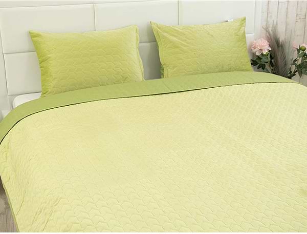 Фото - Покривало полуторне Руно 150х220 велюр (360.55_Green banana)