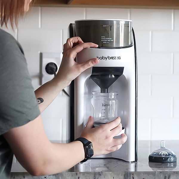 Фото - Смесь-машина Baby Brezza Formula Pro Advanced White (FRP0046)