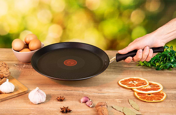 Фото - Сковорода для блинов Tefal G2683872 Ultimate 25 см