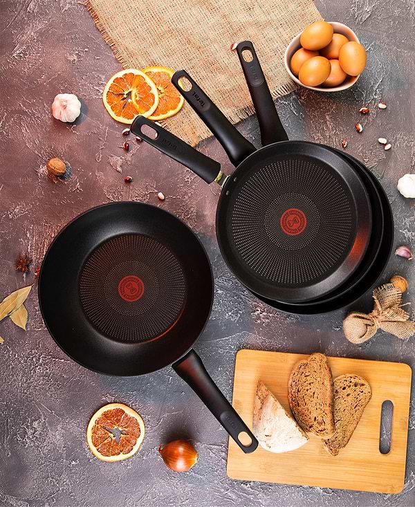 Фото - Сковорода універсальна Tefal G2680572 Ultimate 26 см