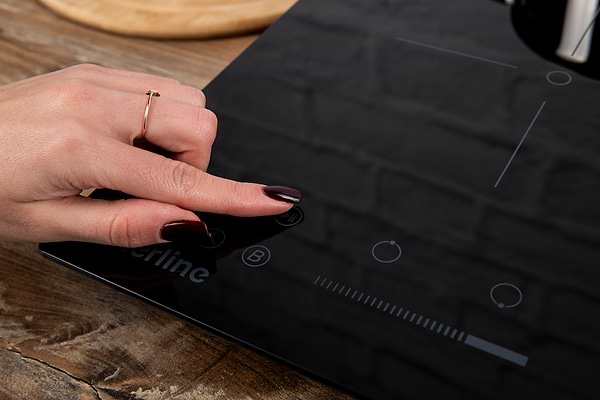 Фото - Варочная панель Domino Interline VIK 830 SIB BG