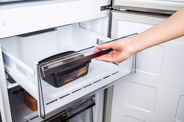 Фото - Холодильник Whirlpool WHK 26402 XP4U