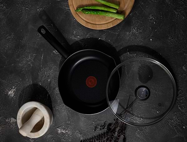 Фото - Сковорода універсальна Tefal B5660453_SET Family Day з кр 24 см