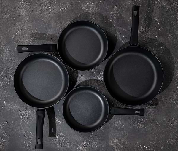 Фото - Сковорода универсальная Brizoll 54-2245 GRAPHIT 22 см