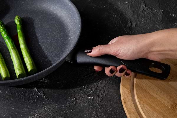 Фото - Сковорода универсальная Tefal G1500572 Healthy Chef 26 см
