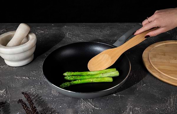 Фото - Сковорода універсальна Well Done WD-1018W 28 см