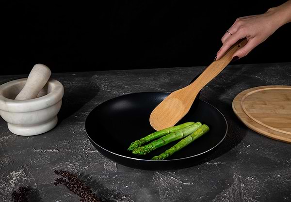 Фото - Сковорода универсальная Gusto Xylan matte 28 x 4.5 cм (GT-2308-28)