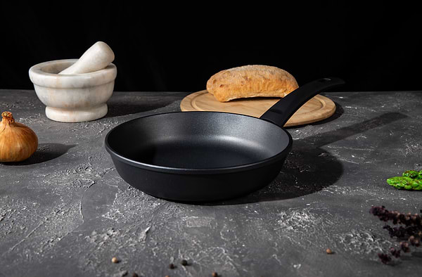 Фото - Сковорода универсальная Brizoll 54-2245 GRAPHIT 22 см