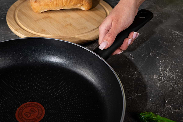 Фото - Уцінка - Набір сковорідок Tefal C2959053 Resource 24/28 см
