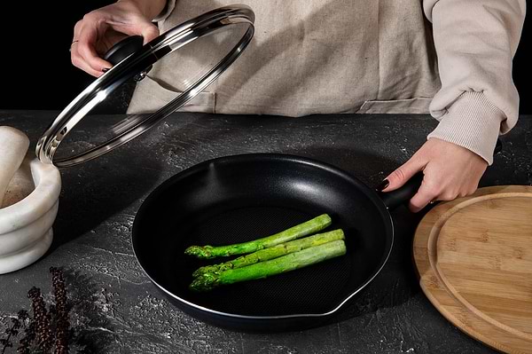 Фото - Сковорода універсальна Tefal B5660553_SET Family Day з кр 26 см