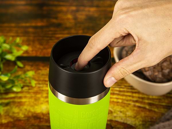 Фото - Термокружка Tefal K3083114 Travel Mug 0,36 л, лайм