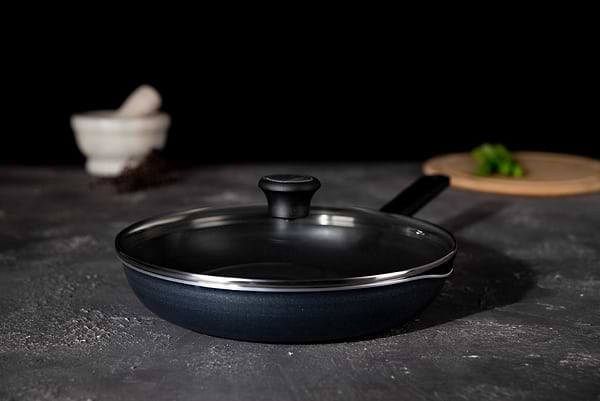Фото - Сковорода универсальная Tefal B5660653_SET Family Day с кр 28 см