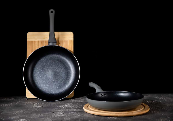 Фото - Сковорода універсальна Well Done WD-1018W 28 см