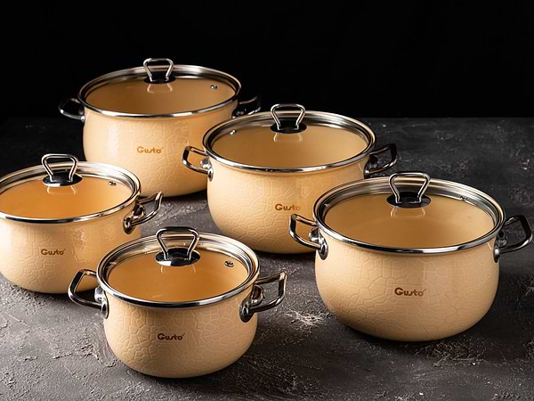 Фото - Кастрюля Gusto GT-T-220-PM Пряженое молоко Premium 20 см 4 л