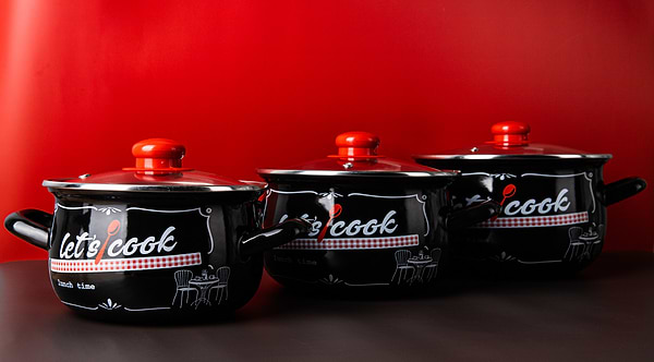 Фото - Кастрюля Gusto GT-T-124-LCB Давайте готовить черная 24 см 5.7 л