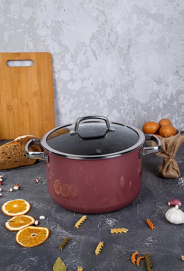 Фото - Каструля WMF FT Mineral Topf 24 см, 5,7 л Rose Quartz (514495290)