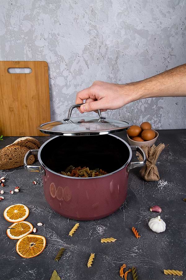 Фото - Каструля WMF FT Mineral Topf 24 см, 5,7 л Rose Quartz (514495290)