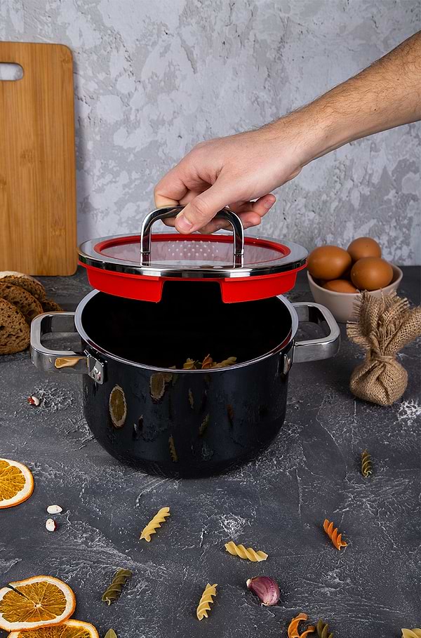 Фото - Уцінка - Каструля WMF 517305290 FT Functional T 20 см, 3,7л Black