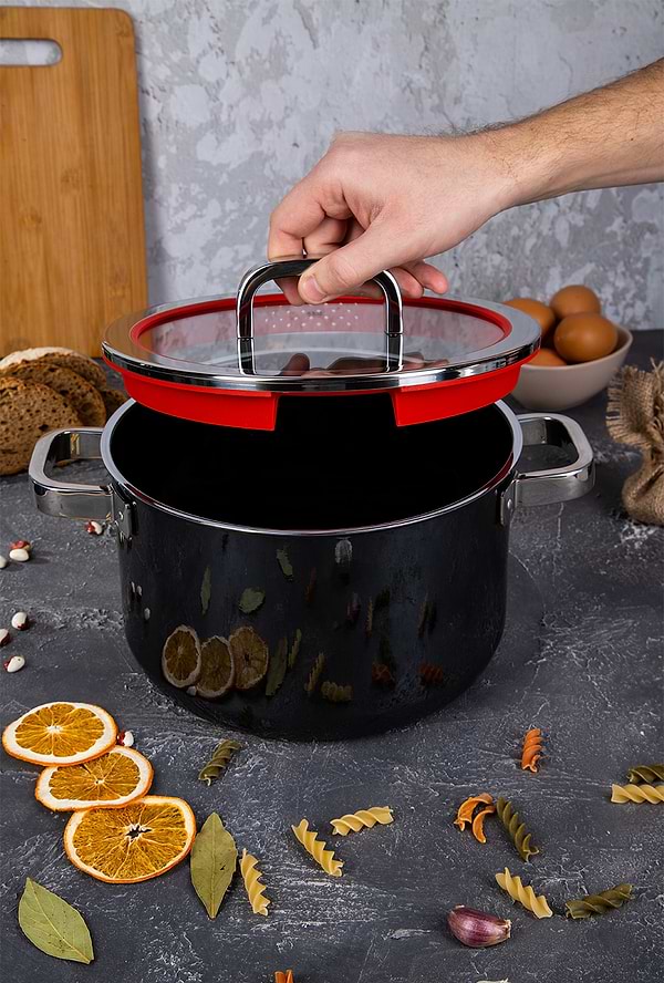 Фото - Каструля WMF 517345290 FT Functional T 24 см, 5,7 л Black