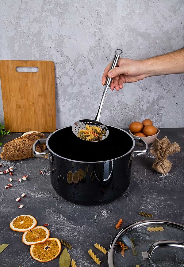 Фото - Кастрюля WMF 514345290 FT Mineral Topf 24 см, 5,7 л Black