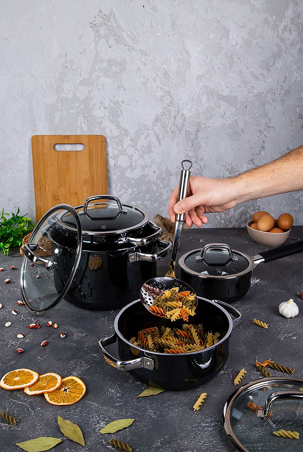 Фото - Кастрюля WMF 514345290 FT Mineral Topf 24 см, 5,7 л Black