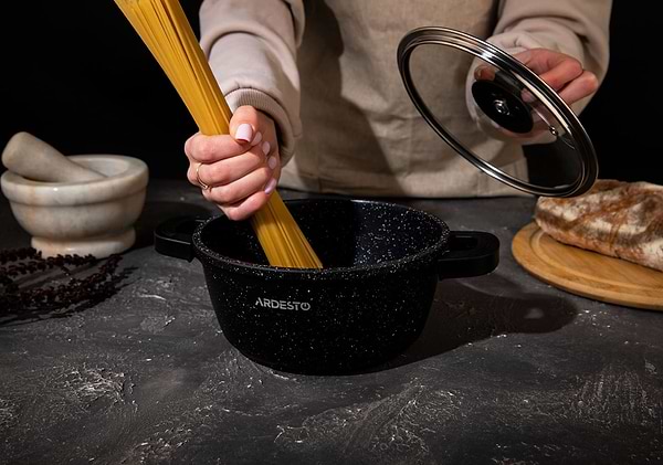 Фото - Кастрюля Ardesto Anzio 1.8л (AR2418GE)