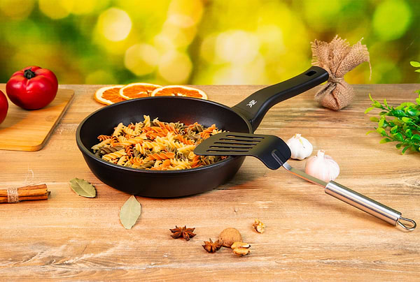 Фото - Сковорода універсальна WMF 576244291 PermaDur Premiu 24 см