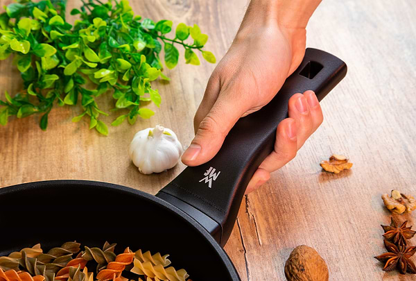 Фото - Сковорода універсальна WMF 576244291 PermaDur Premiu 24 см