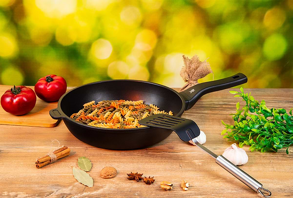 Фото - Сковорода универсальная WMF 576484291 PermaDur Premiu 28 см