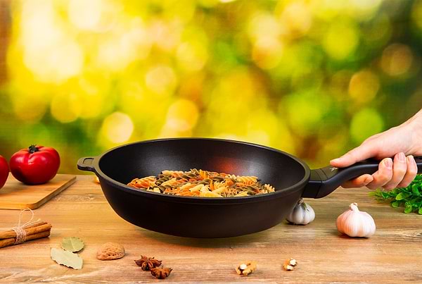 Фото - Сковорода универсальная WMF 576484291 PermaDur Premiu 28 см