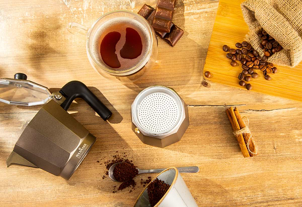 Фото - Уцінка - Кавоварка гейзерна Maxmark MK-2106BR