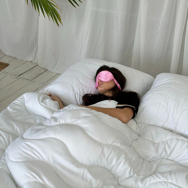 Фото - Подушка стандартна Lelit гіпоалергенна Poire Мікрофібра Біла 50/70 (1197355)