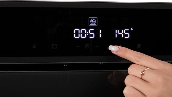 Фото - Духовой шкаф + варочная панель индукционная Daewoo O7EFT68HHZGUA + H6VS28M2BUA