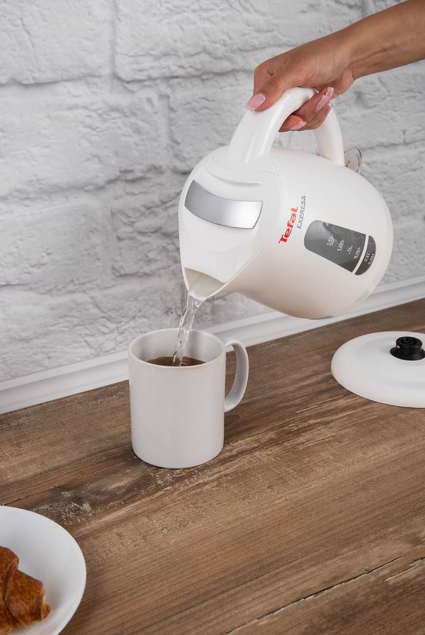 Фото - Електричний чайник Tefal KO299130