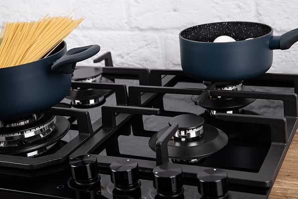 Фото - Уценка - Духовой шкаф + варочная панель газовая Vestfrost BOV70CN + GOGHV193CN