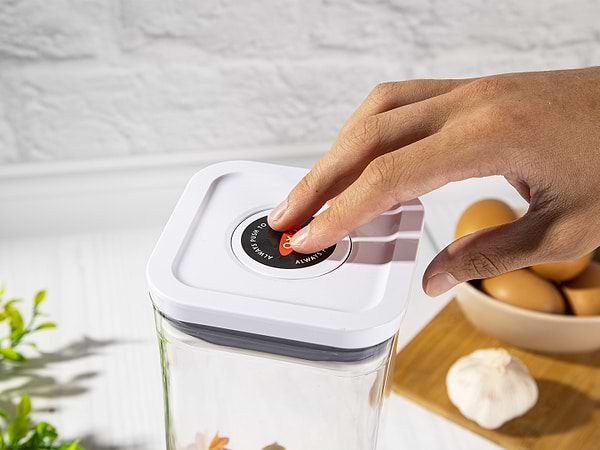 Фото - Емкость для сыпучих OXO 10.5х10.5х24 см 1.6 л 11233900