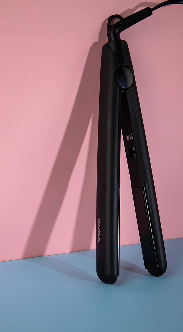 Фото - Выпрямитель волос Sencor SHI110BK