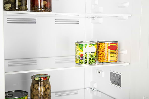 Фото - Холодильник Vestfrost CNF186WB