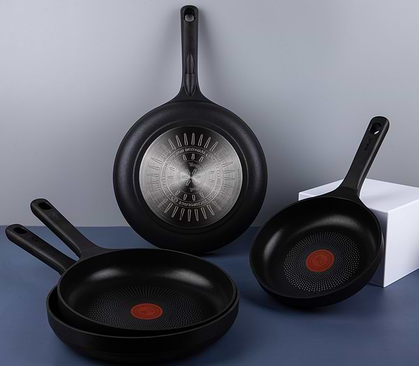 Фото - Сковорода универсальная Tefal G6120444 Trattoria PRO 24 см