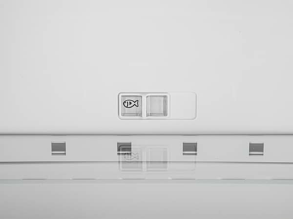 Фото - Холодильник Vestfrost CNF186WB