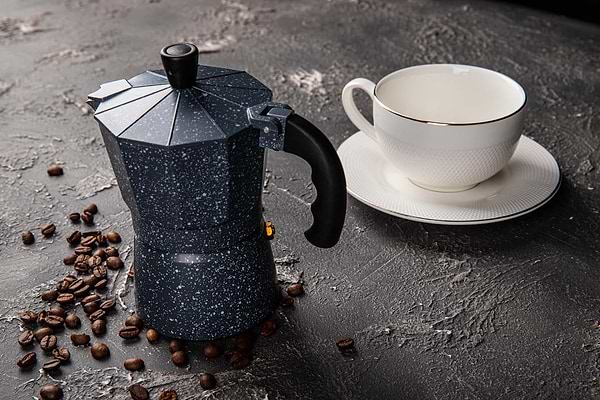 Фото - Кавоварка гейзерна Gusto Lugano (GU-1002-3)