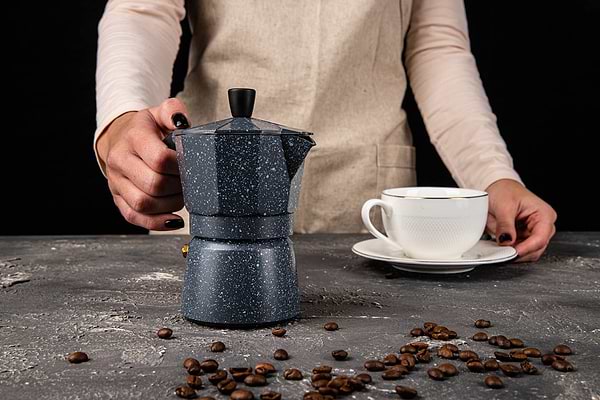 Фото - Кавоварка гейзерна Gusto Lugano (GU-1002-3)