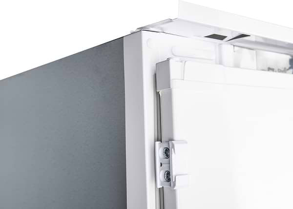 Фото - Холодильник встраиваемый Beko BCNA275E3S