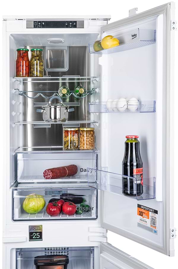 Фото - Холодильник встраиваемый Beko BCNA275E3S