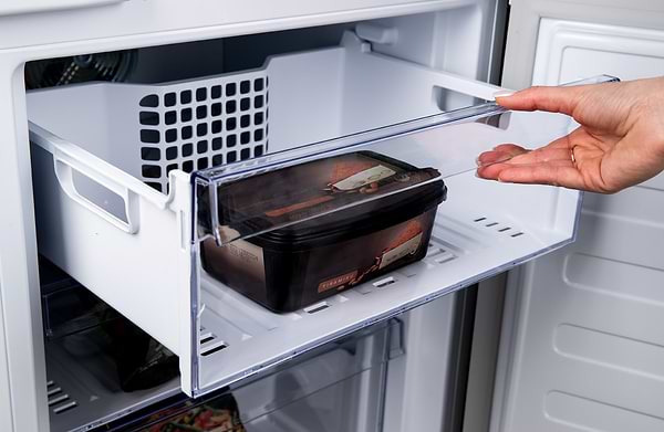 Фото - Холодильник встраиваемый Beko BCNA275E3S