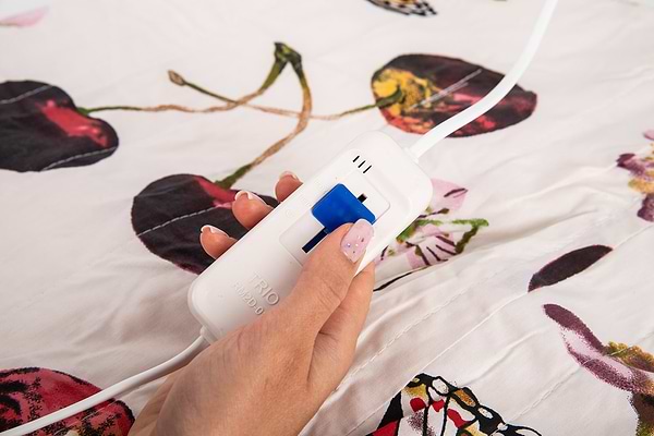 Фото - Электропростынь Trio 2 спальная (1,5м х 1,2м) (02102)