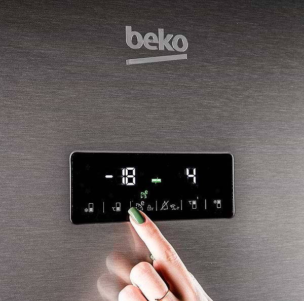 Фото - Холодильник Beko RCNA386E30ZXB