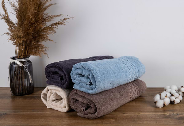 Фото - Полотенце банное Aisha жаккард, бордюр шанель серо-голубой 70х140 (4820190498601)