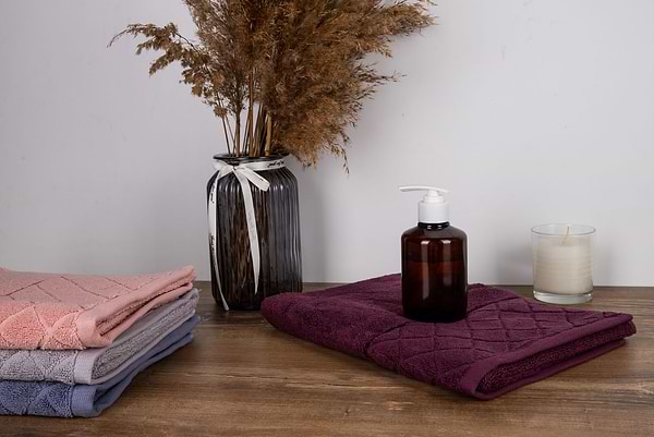 Фото - Полотенце для лица Aisha жаккард, бордюр ромбы винный 50х90 (4820190498625)