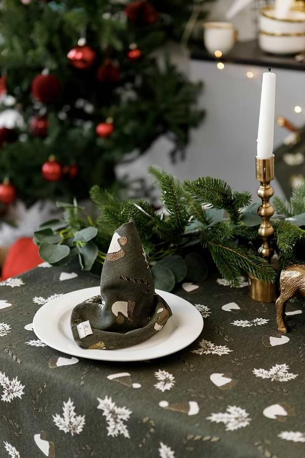 Фото - Серветка для сервірування Прованс Шапочки на зеленому 35х45 см (036838)